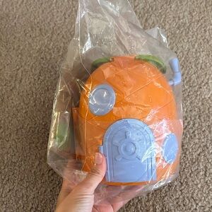 SpongeBob SquarePants cake topper